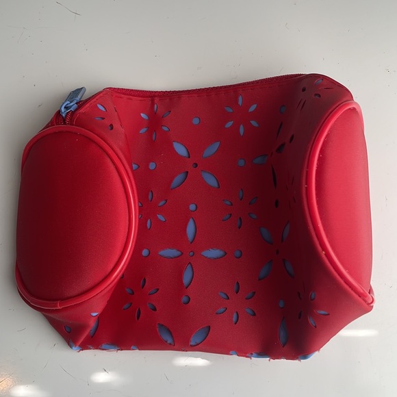 Clinique cosmetic bag red floral - Picture 3 of 6